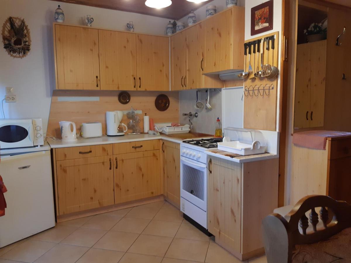 Agnes Apartman Igal Exterior photo